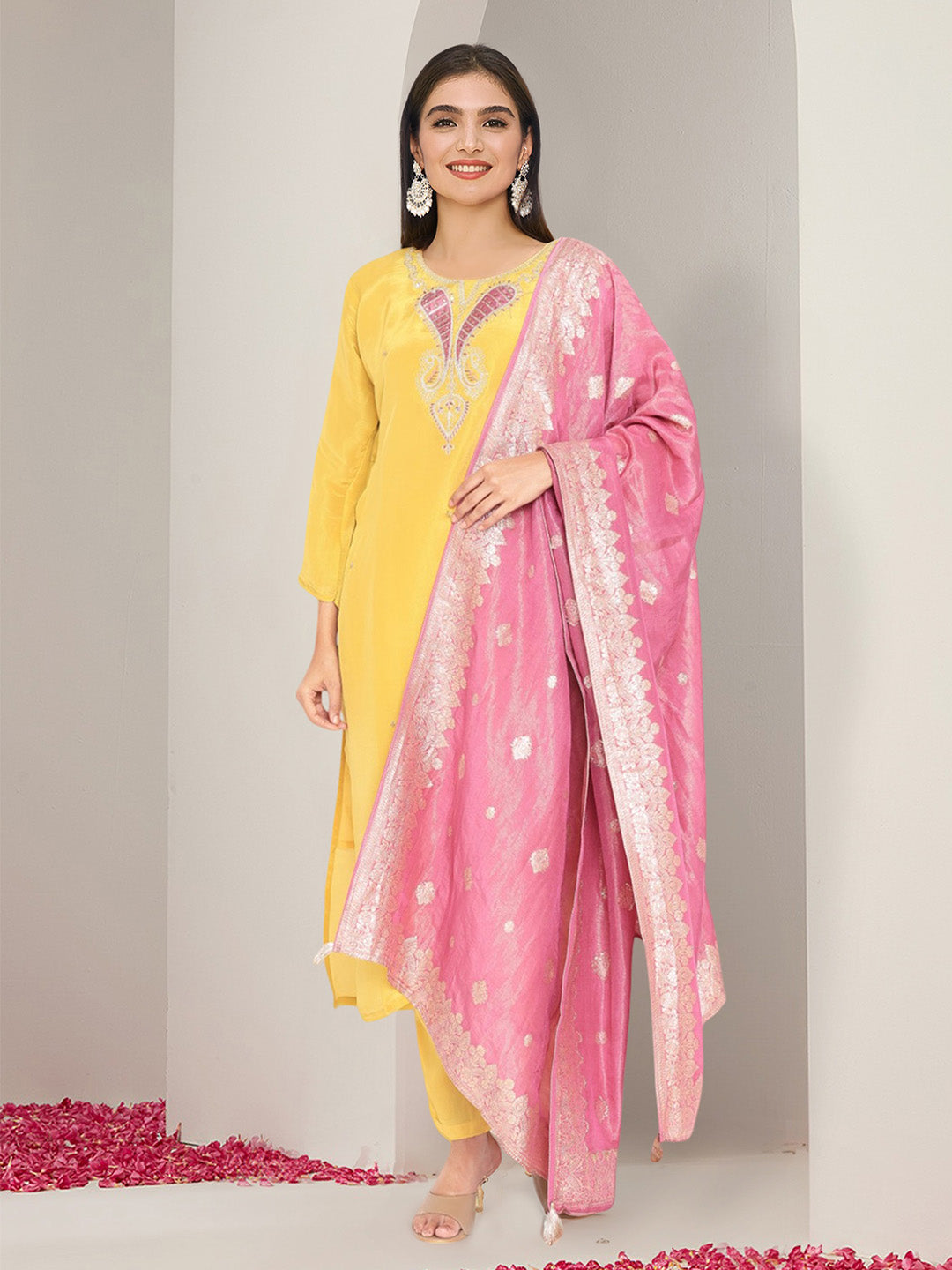 Ishin Women Yellow Tissue Silk 3Pcs Kurta Set