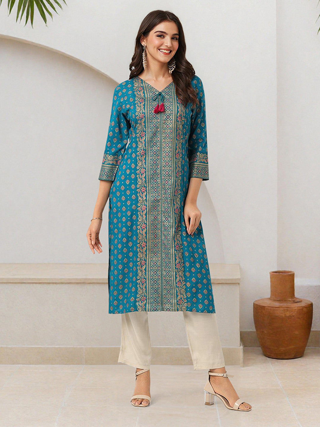 Ishin Women Teal Rayon Kurta