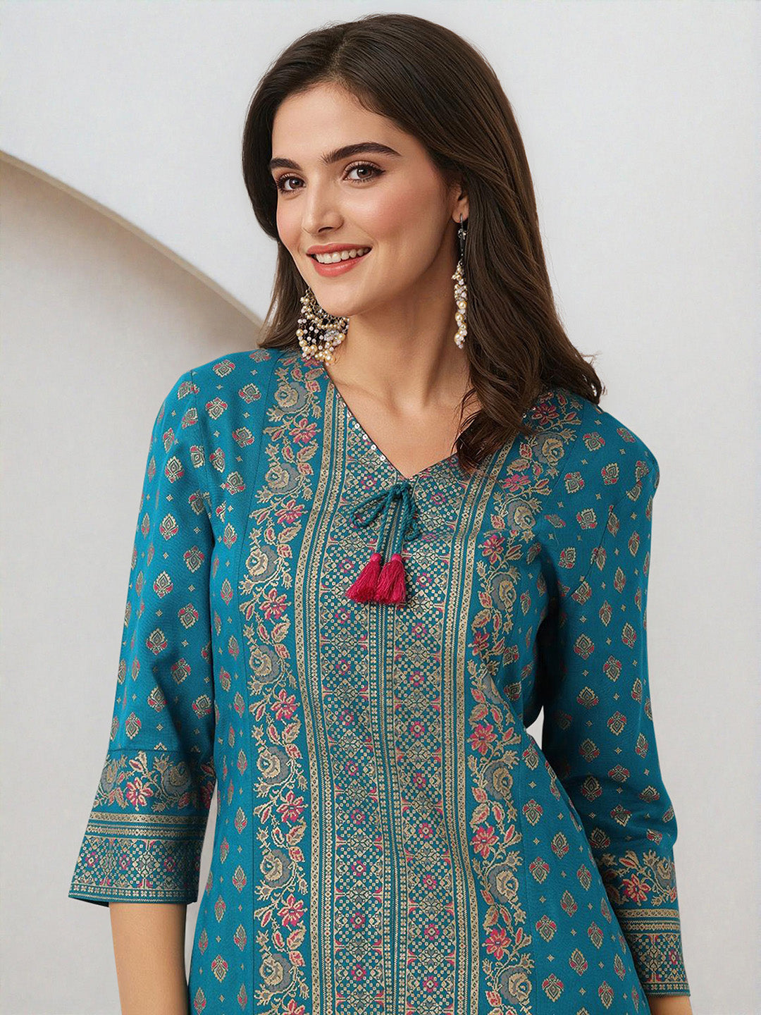 Ishin Women Teal Rayon Kurta