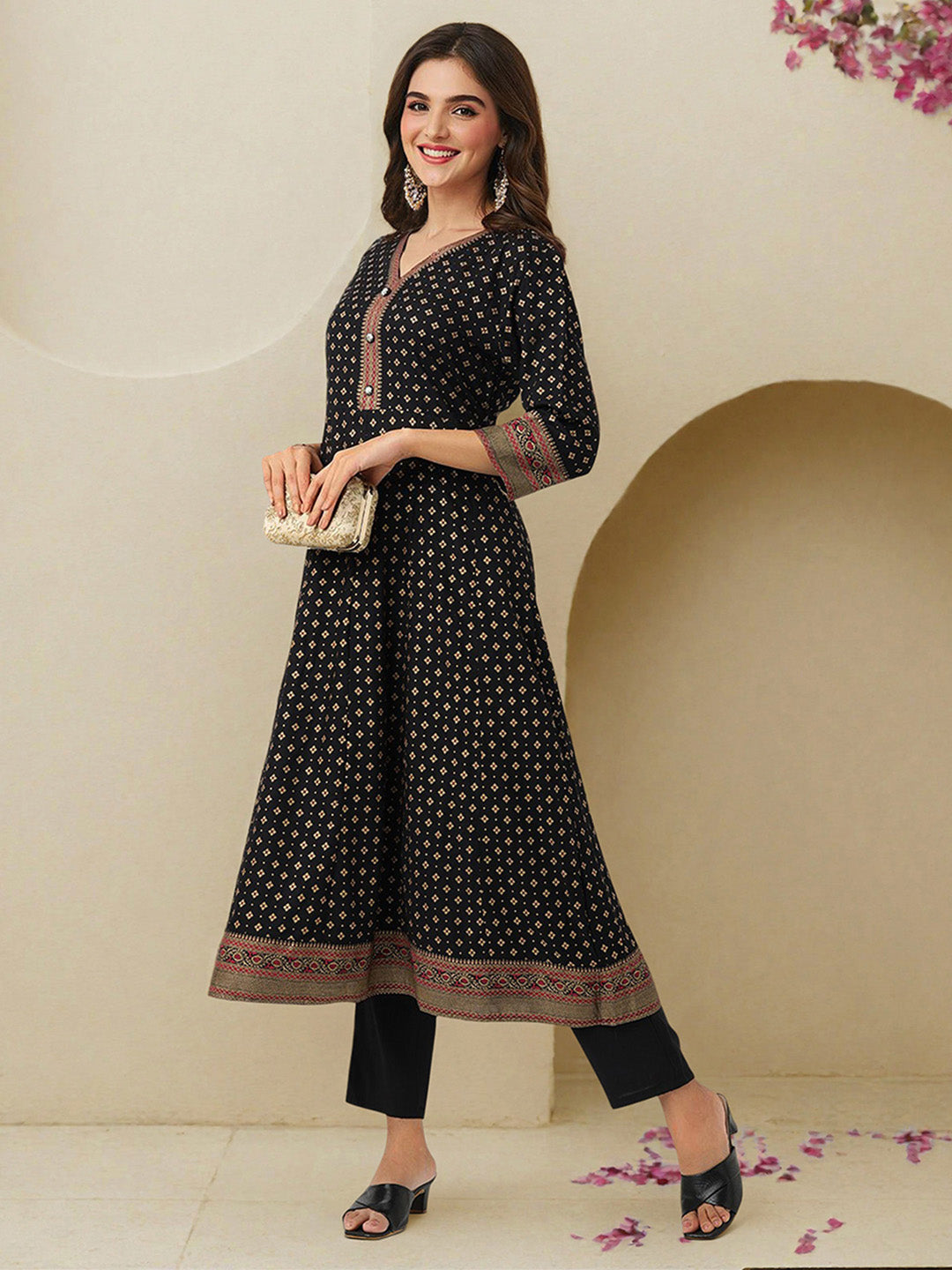 ISHIN Women Black Rayon 2 Pcs Kurta Set