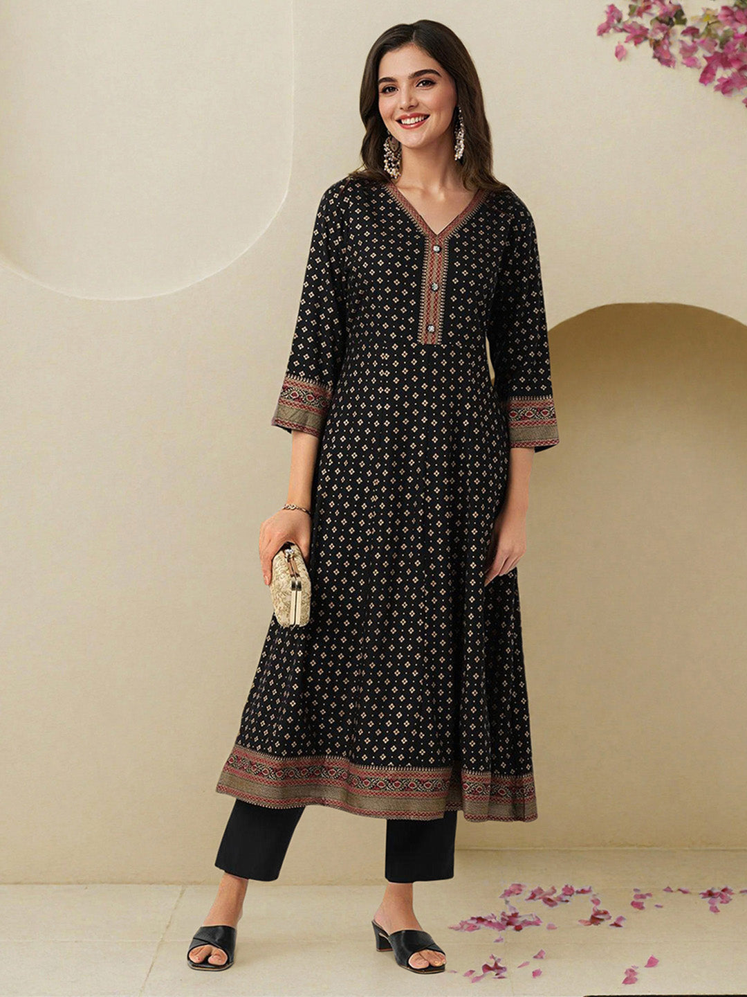 ISHIN Women Black Rayon 2 Pcs Kurta Set